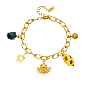 Bracciale di perline in acciaio dorato con pendenti a ventaglio leopardato e sole su bianco