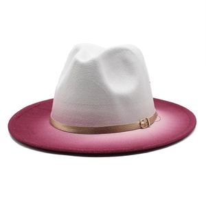 Chapeau fedora en feutre de laine dégradé blanc à bordeaux avec boucle dorée élégante