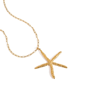 Collier étoile de mer en acier inoxydable doré 18 carats avec chaîne à trombones chic