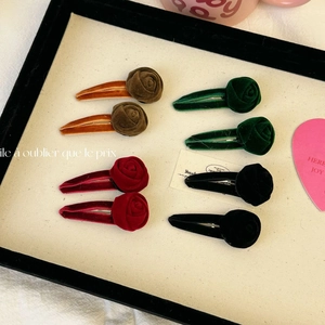 Eight-piece French vintage velvet rose hair clip set in elegant retro autumn colors