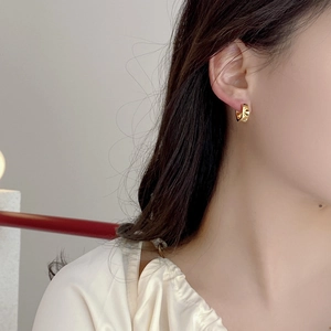 Minimalist S925 sterling silver geometric faceted huggie earrings with gold finish