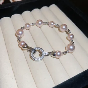 Bracelet Künstliche Perle Pour Femme Style Rétro Français Élégant Cuivre Zircon Fermoir Rond Bijou Mode Cadeau