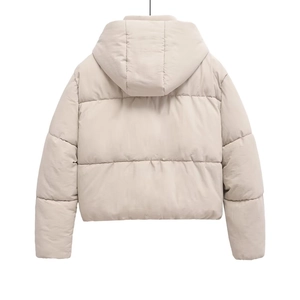 Beige Damen Steppjacke mit Kapuze, kurzem Schnitt und horizontaler Steppung für den Winter