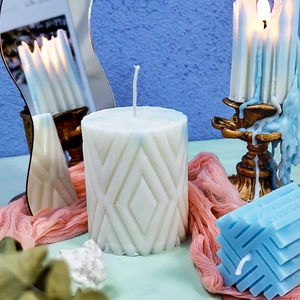 Artistieke geometrische kolom kaarsmallen voor DIY handgemaakte soja wax kaarsen