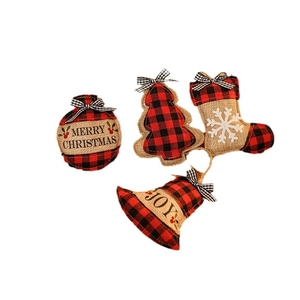 Lot de 4 décorations de Noël avec motifs en carreaux rouges et toile de jute