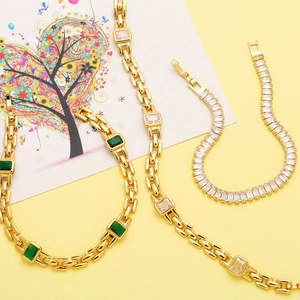 Détails de bracelets hip-hop plaqués or avec pierres précieuses émeraude et zircon