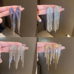Boucles d'oreilles pendantes en argent avec zircon en forme de feuille, style épuré