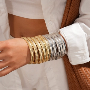 Five-piece minimalist metallic geometric round bangles set in gold and silver finish