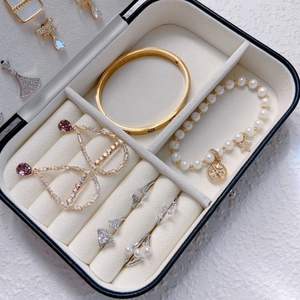 Double-layer jewelry box organizer for necklaces and rings with premium interior layout
