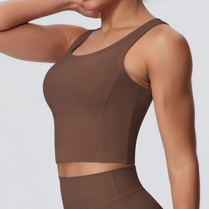 Detailansicht eines dunkelbraunen Racerback-Sport-BHs aus hochelastischem Funktionsstoff