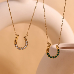 18K gold plated stainless steel horseshoe U-shape pendant necklaces with crystals