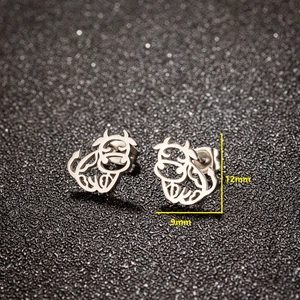 Orecchini a perno a forma di bue cavo in acciaio inossidabile lucido da donna, 9x12mm