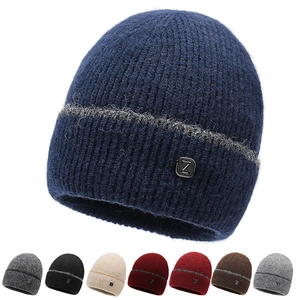 Berretto Invernale in Maglia Unisex Caldo Spesso Foderato in Pile Cappello Slouchy Con Toppa a Lettera a Righe Outdoor Antivento