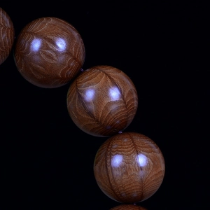 Wutai Mountain Liudaomu wooden prayer beads with natural wavy grain and polished finish