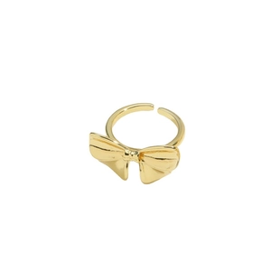Adjustable golden bow-knot open ring in minimalist metal design for women