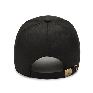 Black casual baseball cap for men featuring a metal buckle with Sport engraving