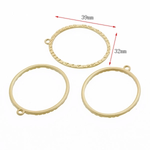 39mm matte gold round pendant with geometric texture for DIY jewelry making