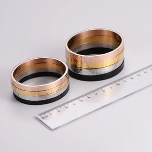 Minimalist stainless steel checkered cuff bracelets for couples in four classic colors