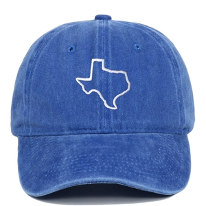 Dettaglio del ricamo della mappa del Texas su cotone blu lavato del cappellino