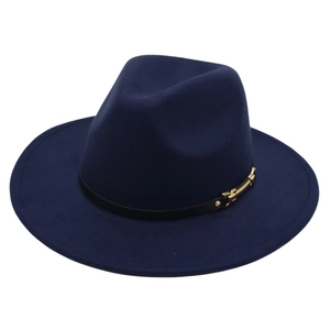 Κλασικό σκούρο μπλε μάλλινο καπέλο fedora με μαύρη ζώνη και χρυσή αγκράφα λεπτομέρεια