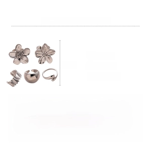 Detailed size specifications for a five-piece set of silver irregular flower rings