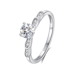925 sterling silver ring with 5mm moissanite diamond in petal setting and hollow band