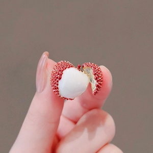 Süße Legierung Litschi Form Brosche Pin Für Damen Kleine Nische Anti-Exposition Korsage Für Anzug Pullover Mode Frucht Schmuck