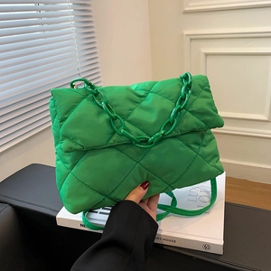 Women Quilted Padded Shoulder Bag Nylon Rhombus Puffy Crossbody Bag With Chunky Chain Decoration Flap Magnetic Closure