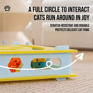 Jouet interactif pour chat en carton ondulé avec des balles à cloches pour s'amuser
