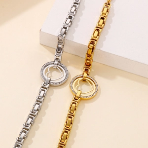 Bracelets à maillons en acier plaqué or 18k avec pendentif cœur ajouré et zircons