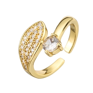 Adjustable 18K gold plated leaf ring with round zircon and pavé crystal accents