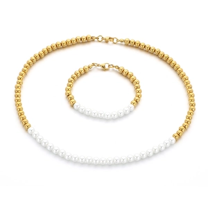 Set gioielli con collana e bracciale in perle d'acqua dolce e sfere placcate oro 18K