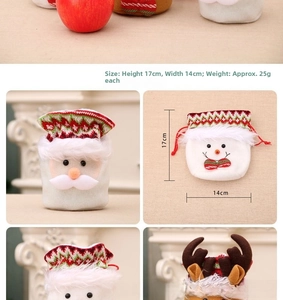 Christmas drawstring gift bag with Santa and reindeer motifs, size 17x14cm details