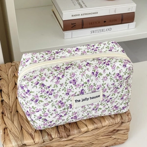 Floral Quilted Makeup Bag Cotton Aesthetic Small Flower Cosmetic Storage Pouch Travel Portable Zipper Organizer For Women