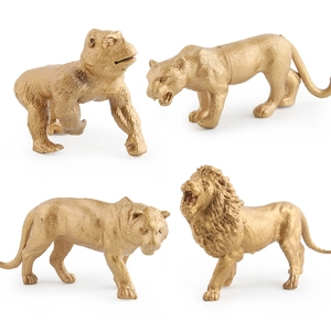 Set di statuette dorate di animali della savana con leone, tigre, leopardo e scimmia