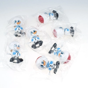 Bulk set of clockwork snowman toys with scarves and hats in individual clear plastic packaging