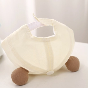 Chapeau de soleil bébé crème avec oreilles d'ours et attache velcro réglable