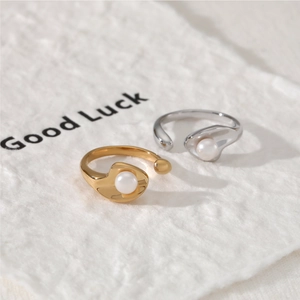 Minimalist adjustable open ring with single pearl in gold and silver finish