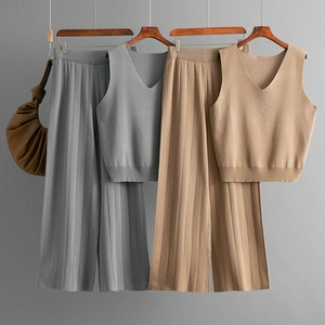 Women's summer knitted set featuring V-neck tank top and high waist wide leg pants in grey