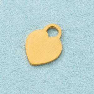 Frosted gold heart pendant made of stainless steel for personalized jewelry DIY crafting