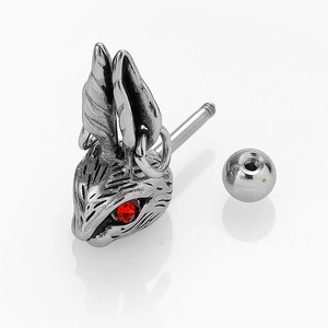 Clou d'oreille punk tête de lapin argentée avec yeux en gemme rouge et fermoir à vis