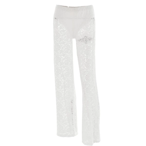Dettaglio del pizzo floreale bianco con design a vita alta su pantaloni lunghi trasparenti