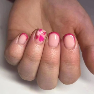 Short Round Press On Nails Sweet Pink French Design Heart Pattern Glossy Full Cover Artificial False Nails For Women