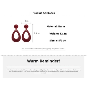 Detailed size and weight specs for burgundy resin teardrop earrings with silver pins