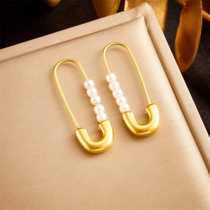 Safety Pin Shape Earrings With Gold Plated Stainless Steel And White Artificial Pearls Creative Fashion Minimalist Jewelry For Women