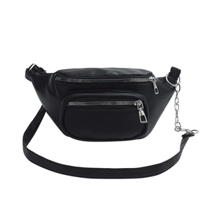 Sac de poitrine classique en cuir PU noir avec sangle réglable et chaîne en métal