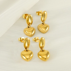 Boucles D'Oreilles Cœur Élégantes Plaqué Or 18 Carats Acier Inoxydable Minimaliste Texturé Poli Chic Bijoux Pour Femmes