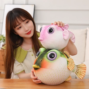 Ensemble de peluches poissons-globes mignonnes en rose et vert pour décorer la maison