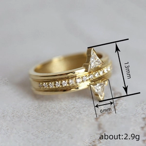 Elegant 18K gold triangle zircon ring with double wave pavé band for women