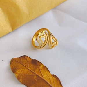 Minimalist 18k gold heart-shaped hollow ring with open adjustable band design